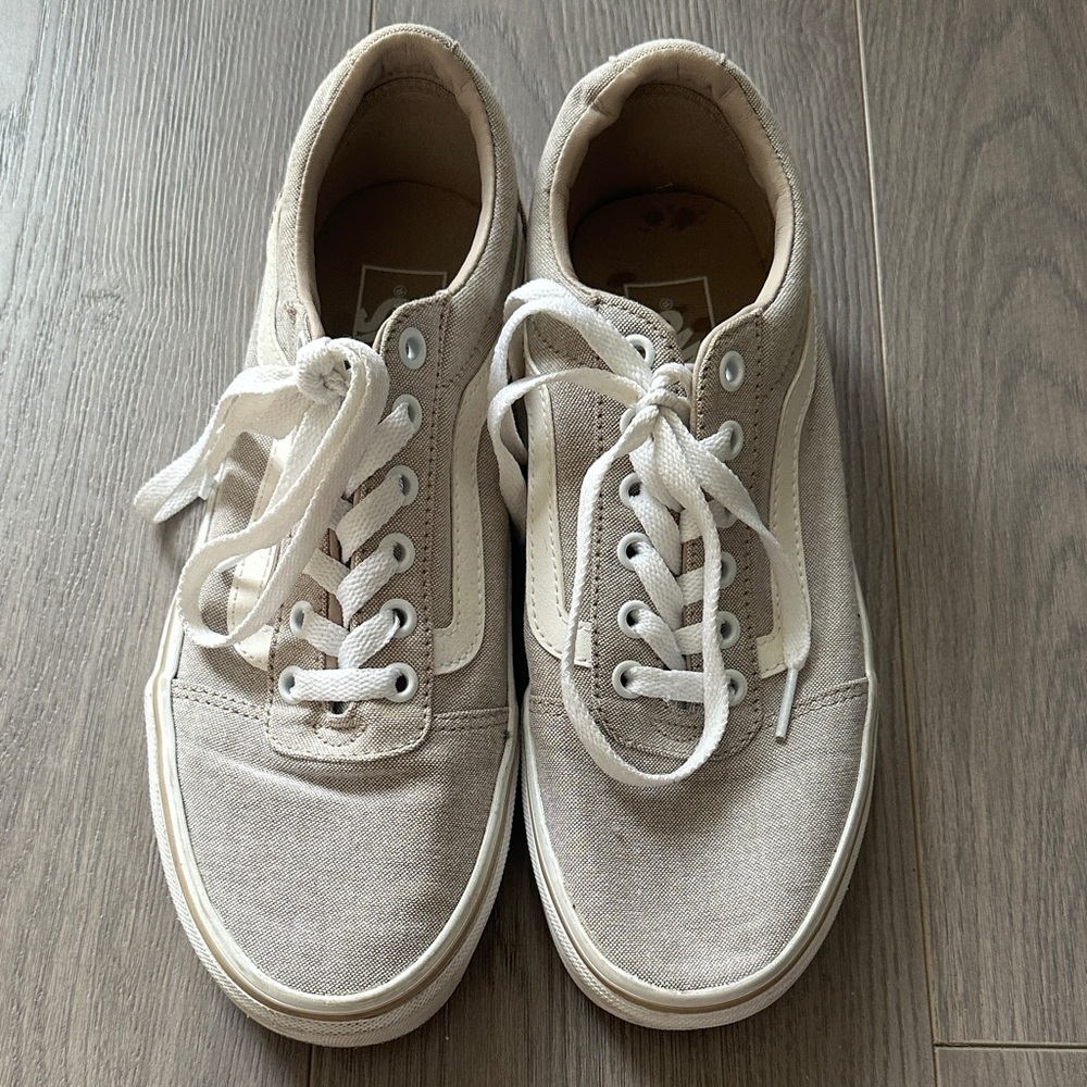 Women’s Vans Ward Lo Sneakers
